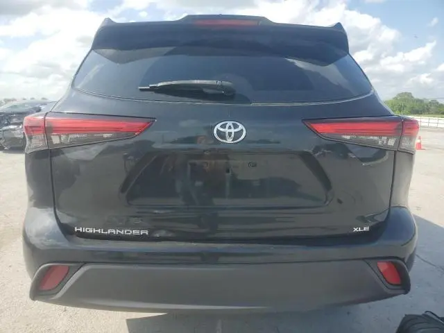2020 TOYOTA HIGHLANDER XLE  