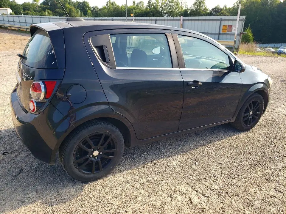 2015 CHEVROLET SONIC LT  