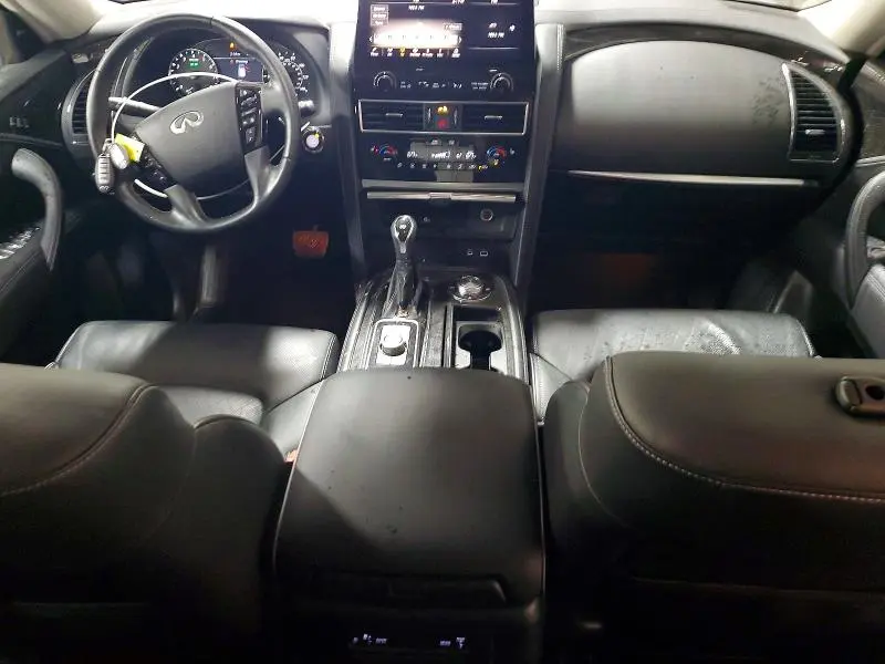 2022 INFINITI QX80 LUXE  