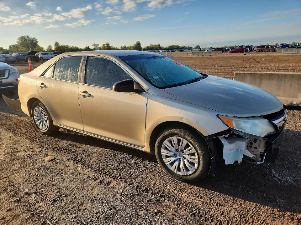 2012 TOYOTA CAMRY LE  