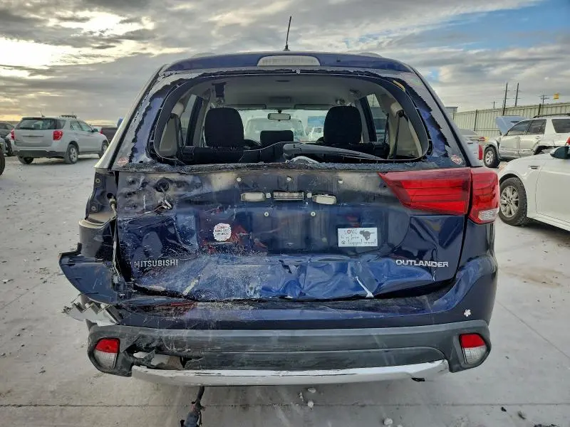 2016 MITSUBISHI OUTLANDER ES  