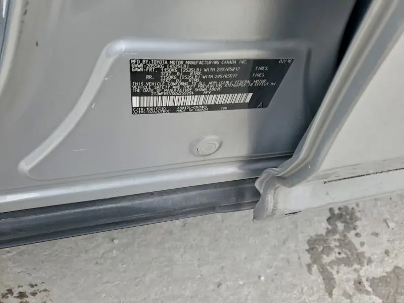 2016 TOYOTA RAV4 XLE  