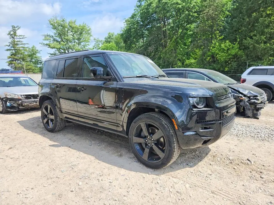 2026 LAND ROVER DEFENDER 110 X-DYNAMIC SE  