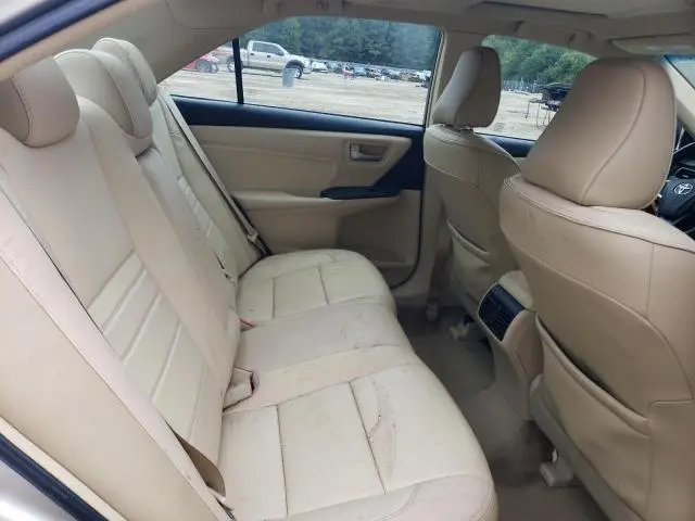 2016 TOYOTA CAMRY LE  