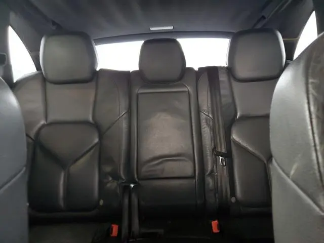 2012 PORSCHE CAYENNE