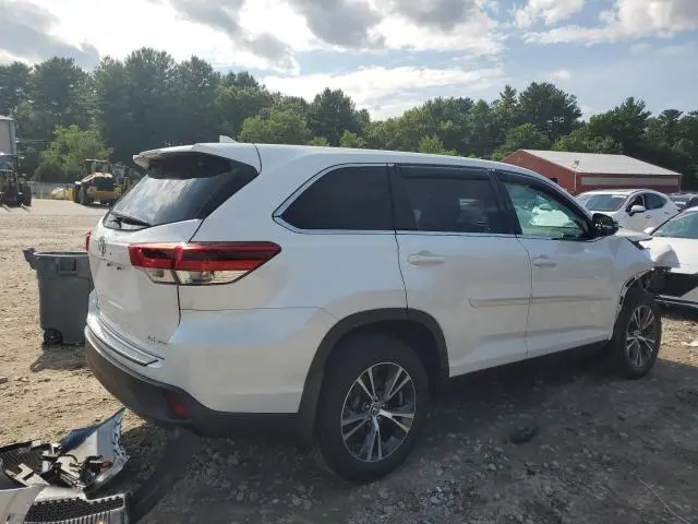 2019 TOYOTA HIGHLANDER LE  