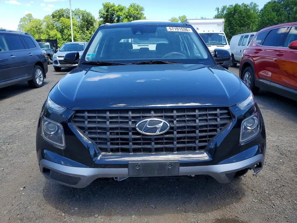 2022 HYUNDAI VENUE SE  