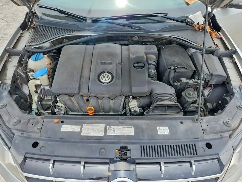 2012 VOLKSWAGEN PASSAT SEL  