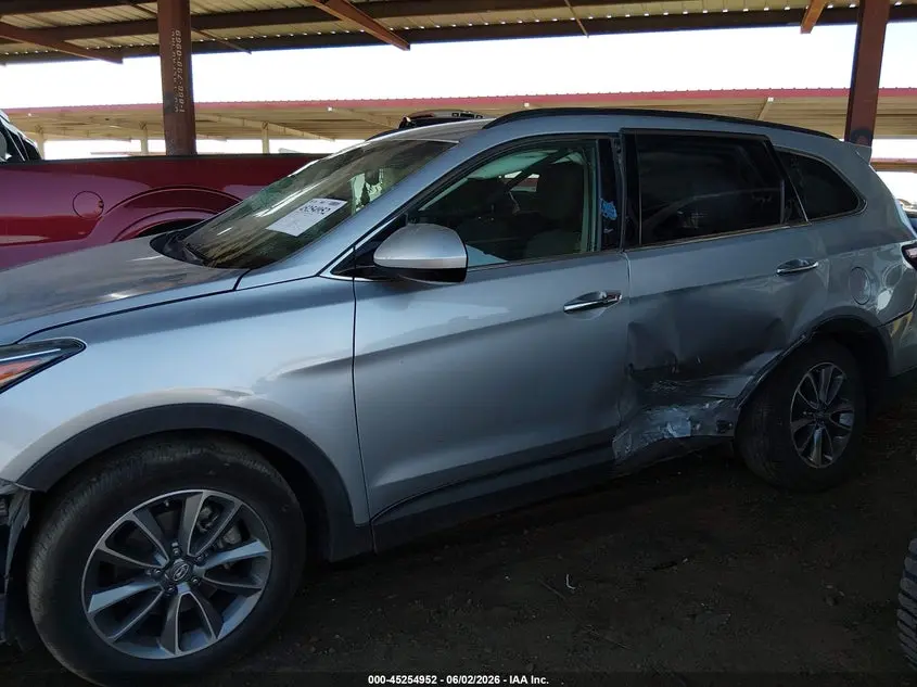 2018 HYUNDAI SANTA FE SE