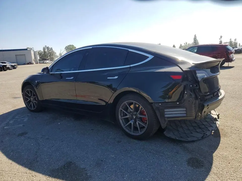 2018 TESLA MODEL 3   