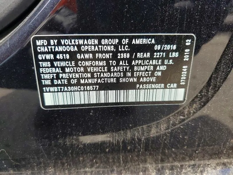 2017 VOLKSWAGEN PASSAT SE  