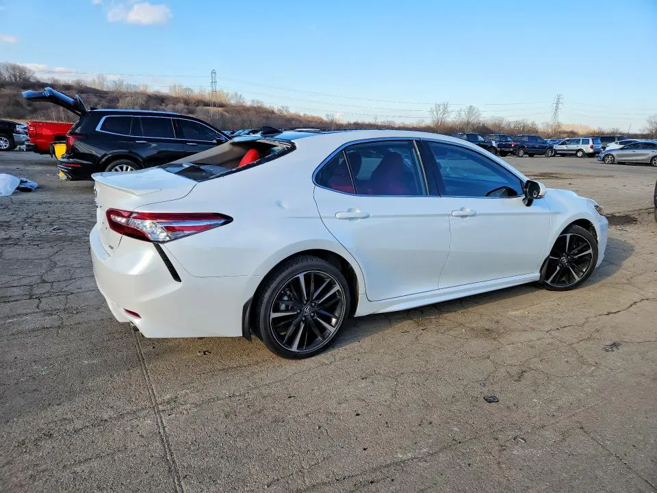 2019 TOYOTA CAMRY XSE V6  