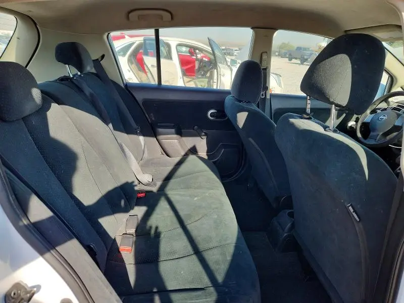 2010 NISSAN VERSA 1.8 S  