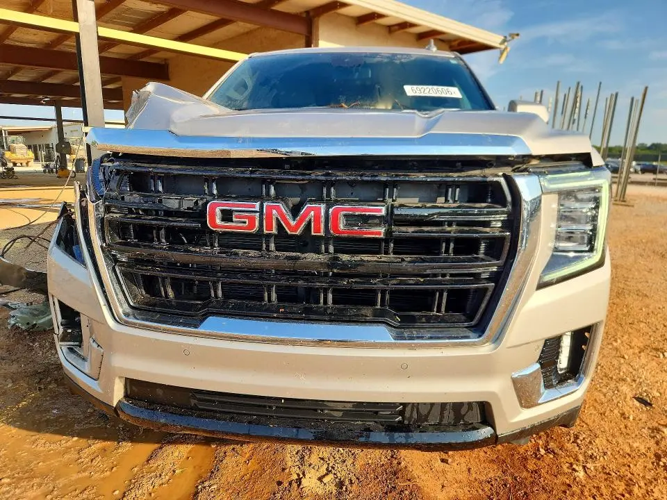 2023 GMC YUKON SLE  