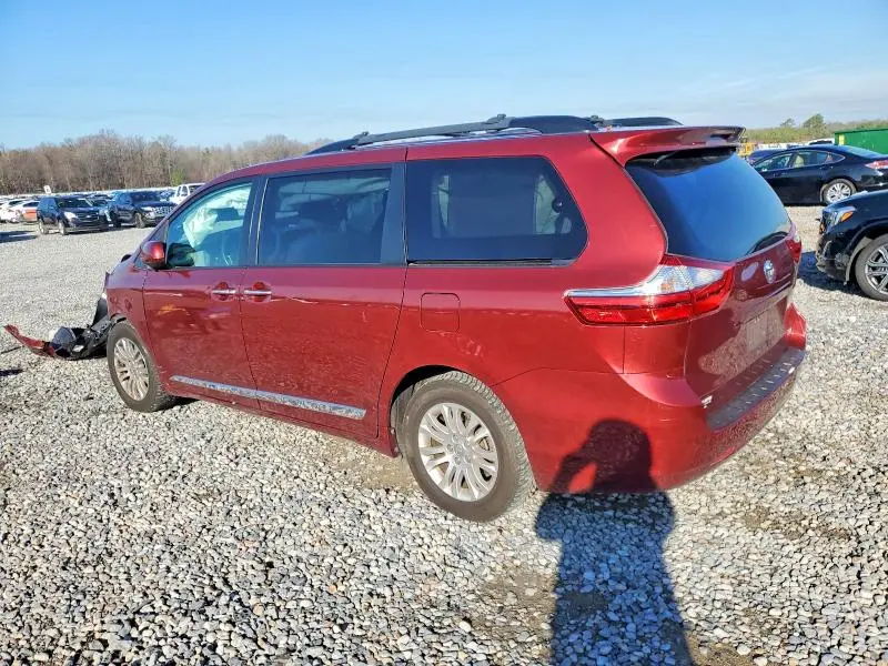 2015 TOYOTA SIENNA   
