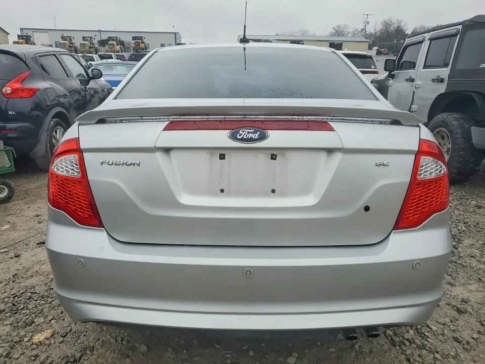 2011 FORD FUSION SE  