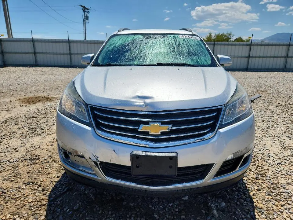2015 CHEVROLET TRAVERSE LT  
