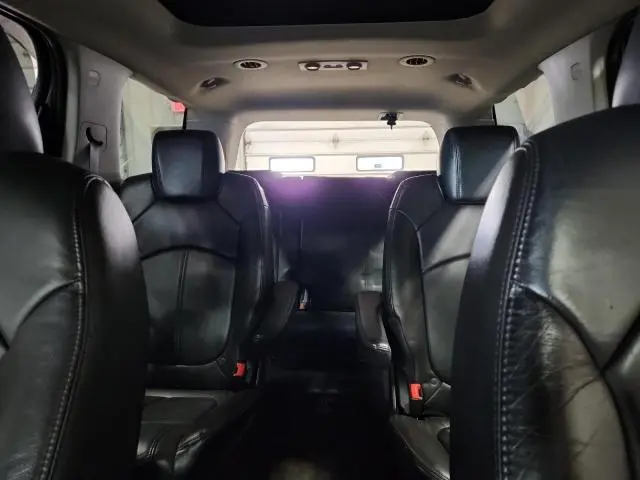 2010 GMC ACADIA SLT-2  