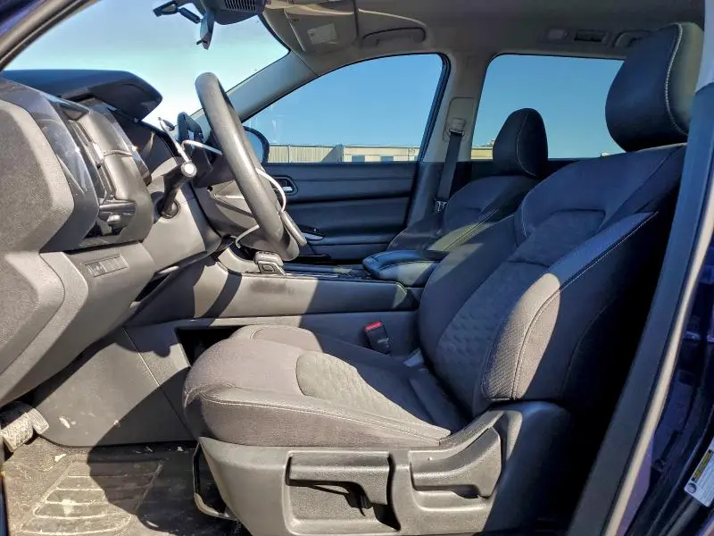 2022 NISSAN PATHFINDER S  