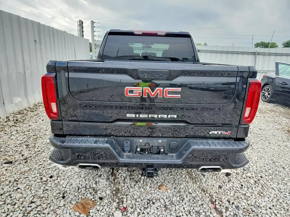 2021 GMC SIERRA K1500 AT4  