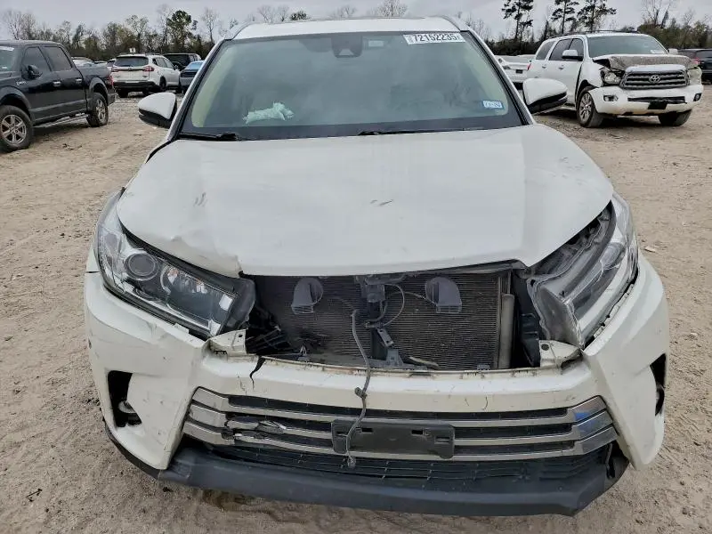 2019 TOYOTA HIGHLANDER LIMITED  