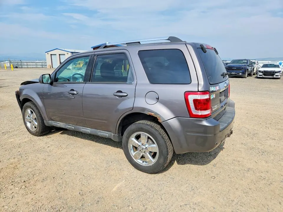 2010 FORD ESCAPE LIMITED  
