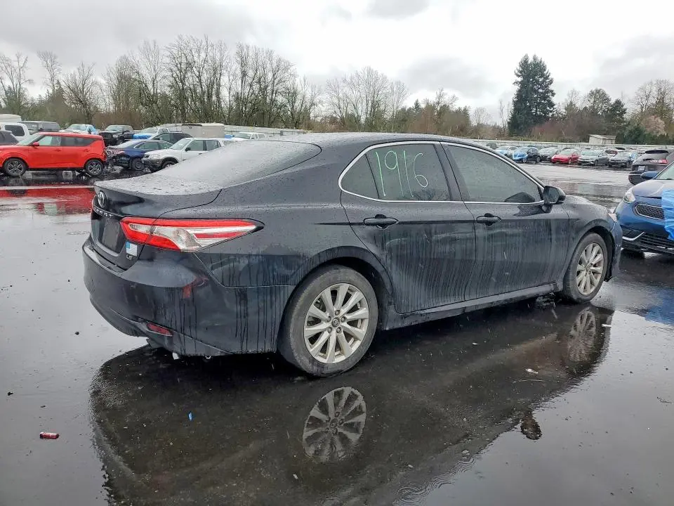 2018 TOYOTA CAMRY LE  