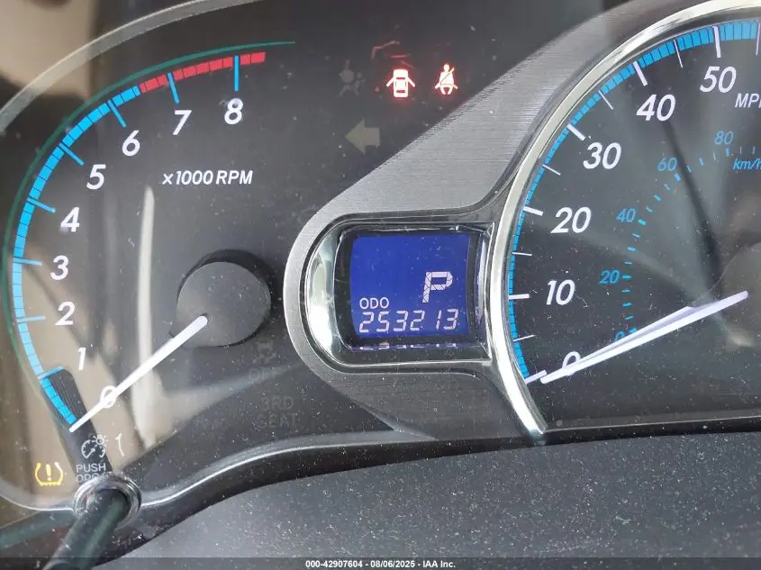 2013 TOYOTA SIENNA LIMITED V6 7 PASSENGER