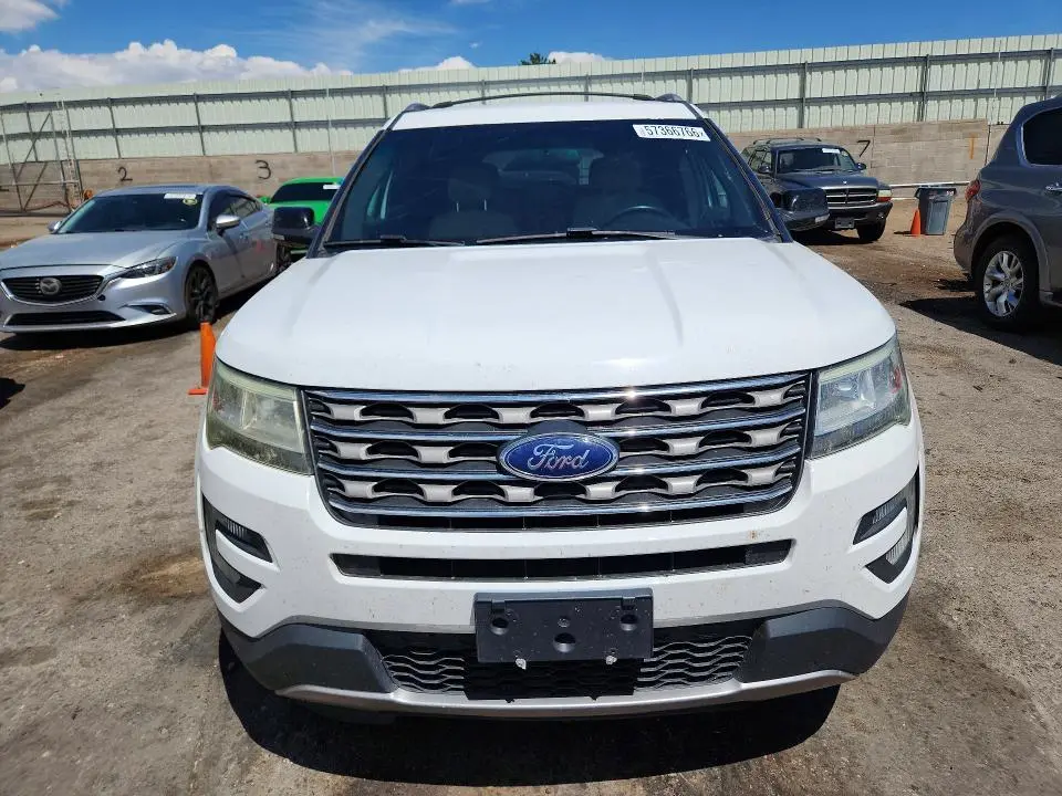 2017 FORD EXPLORER XLT  