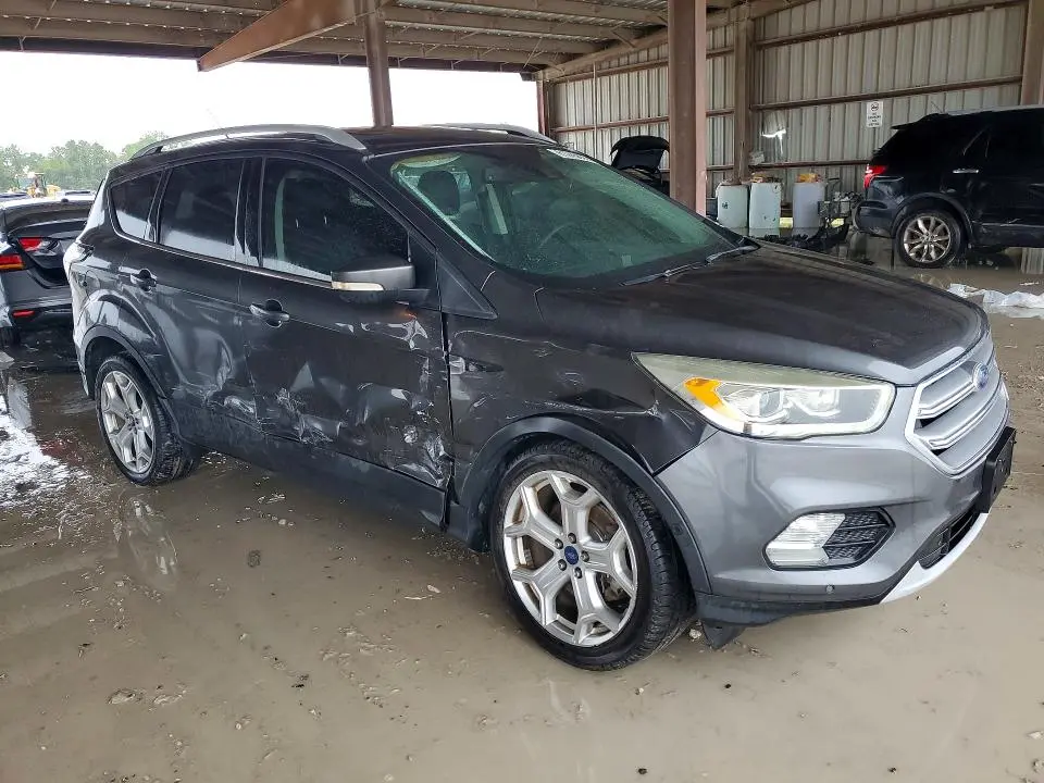 2017 FORD ESCAPE TITANIUM  