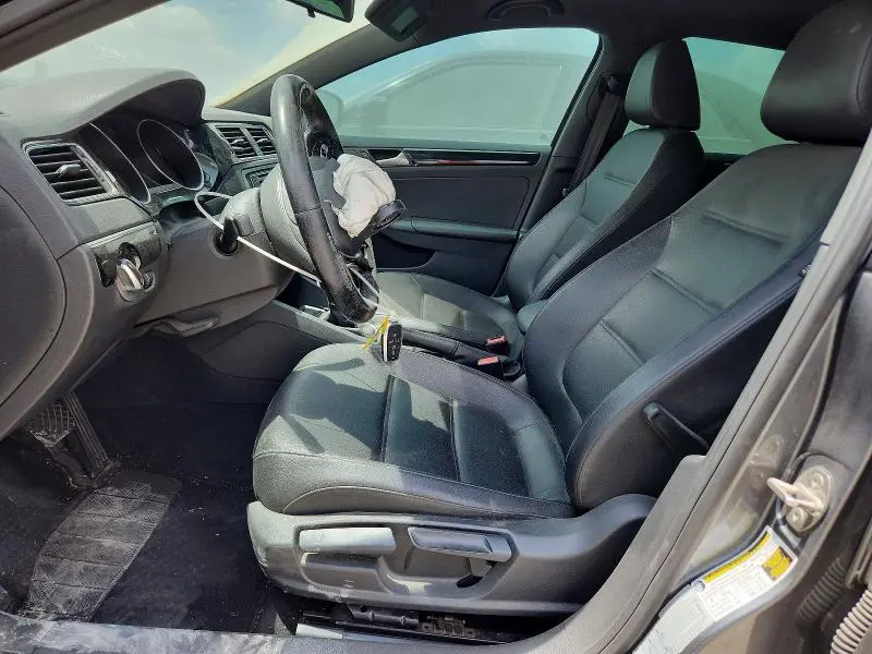 2018 VOLKSWAGEN JETTA SPORT  