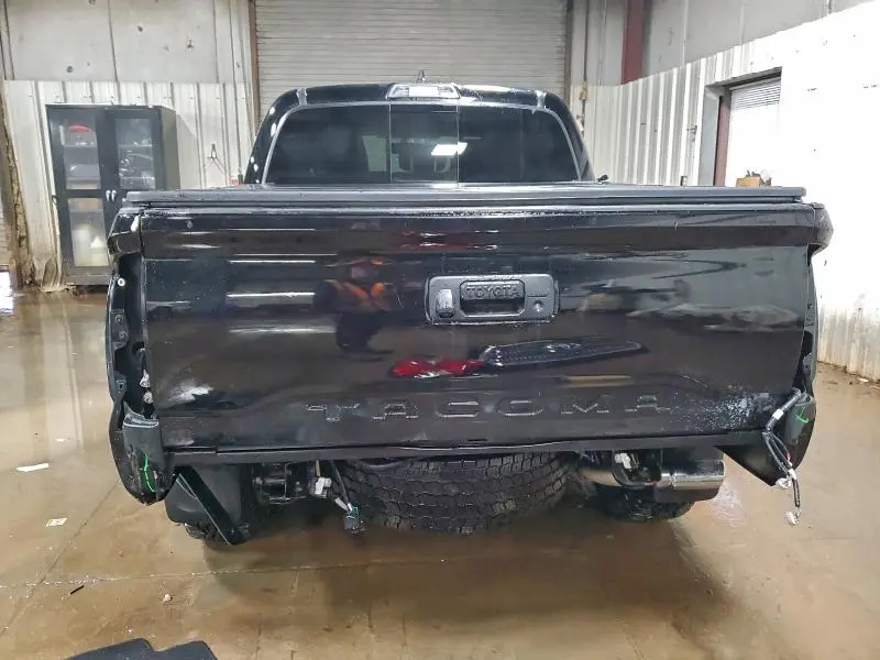 2017 TOYOTA TACOMA DOUBLE CAB  