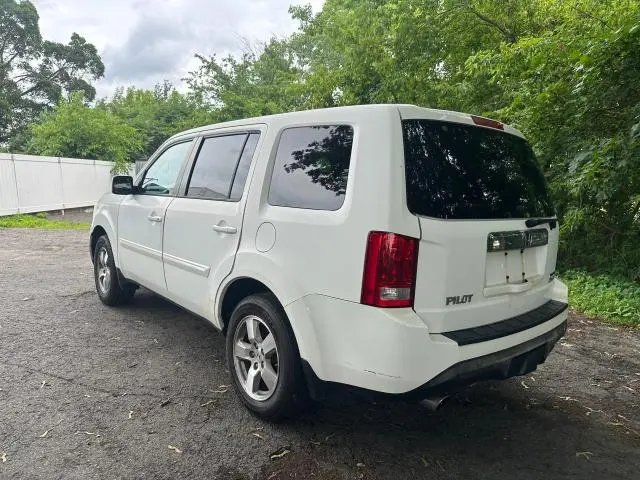 2015 HONDA PILOT SE  