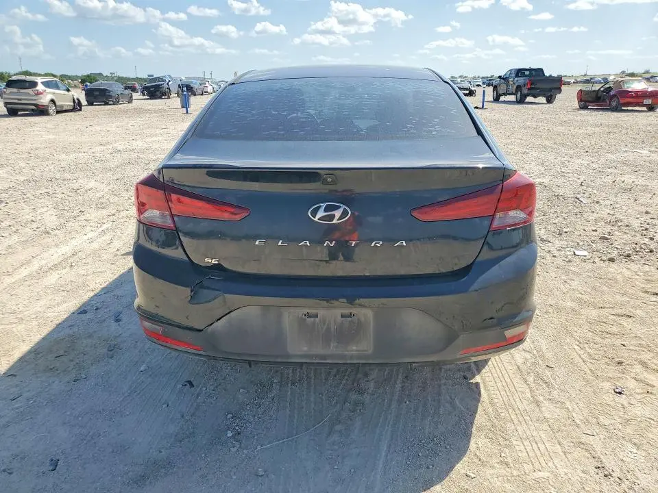 2020 HYUNDAI ELANTRA SE  