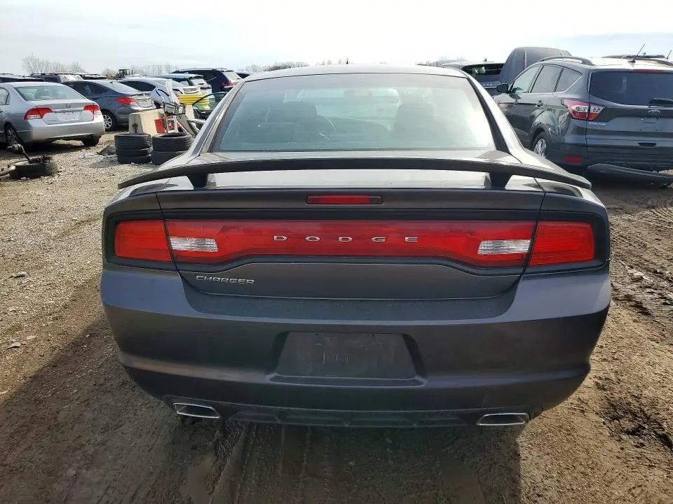 2014 DODGE CHARGER SE  
