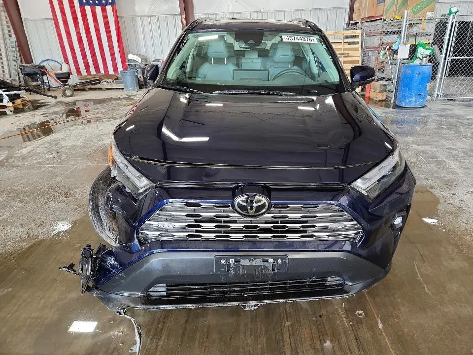 2024 TOYOTA RAV4 LIMITED  
