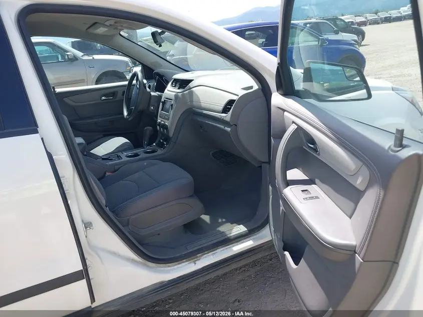 2014 CHEVROLET TRAVERSE LS