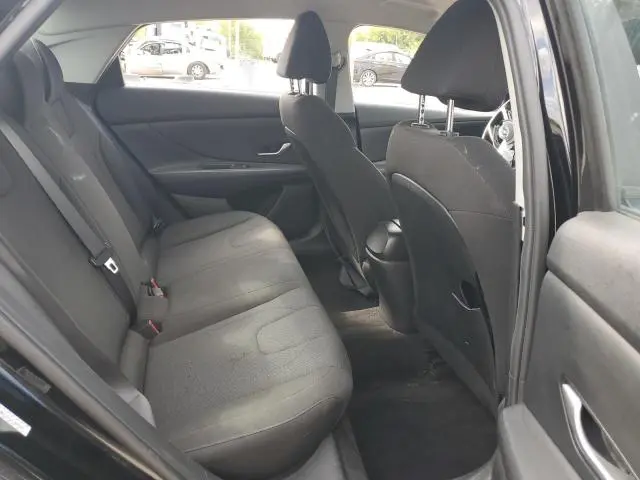 2021 HYUNDAI ELANTRA SE