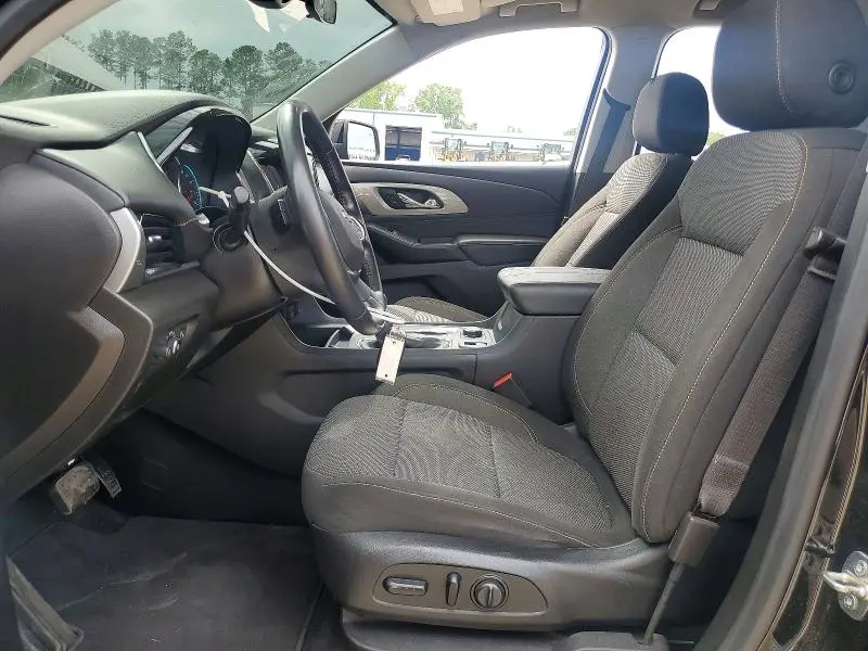2021 CHEVROLET TRAVERSE LT  