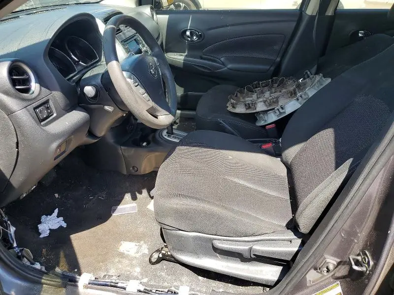 2018 NISSAN VERSA SV  