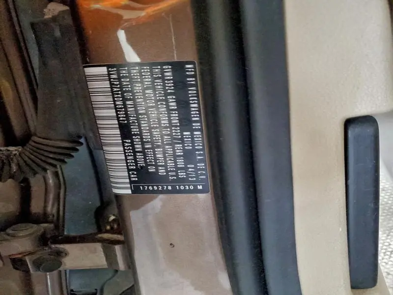 2013 VOLKSWAGEN BEETLE   