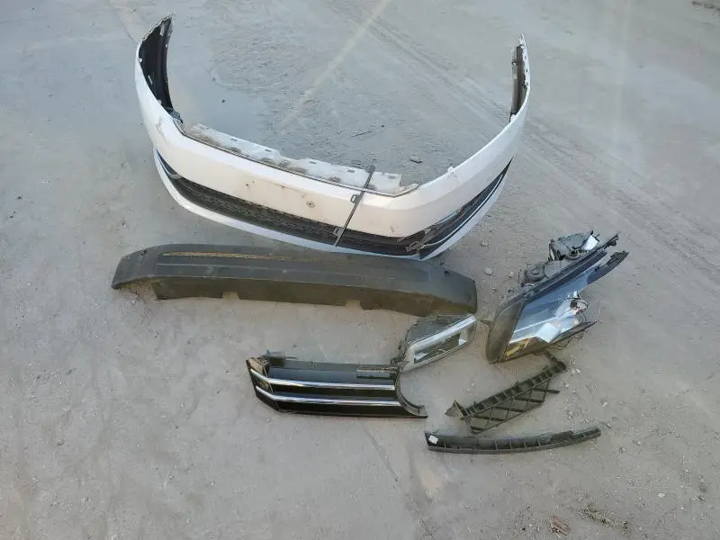 2015 VOLKSWAGEN PASSAT S  