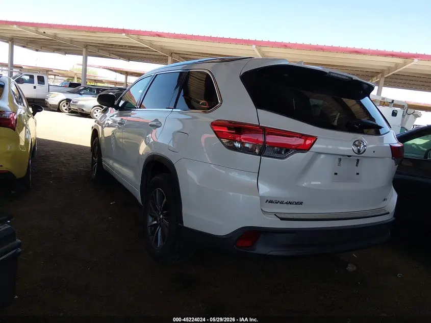 2017 TOYOTA HIGHLANDER XLE