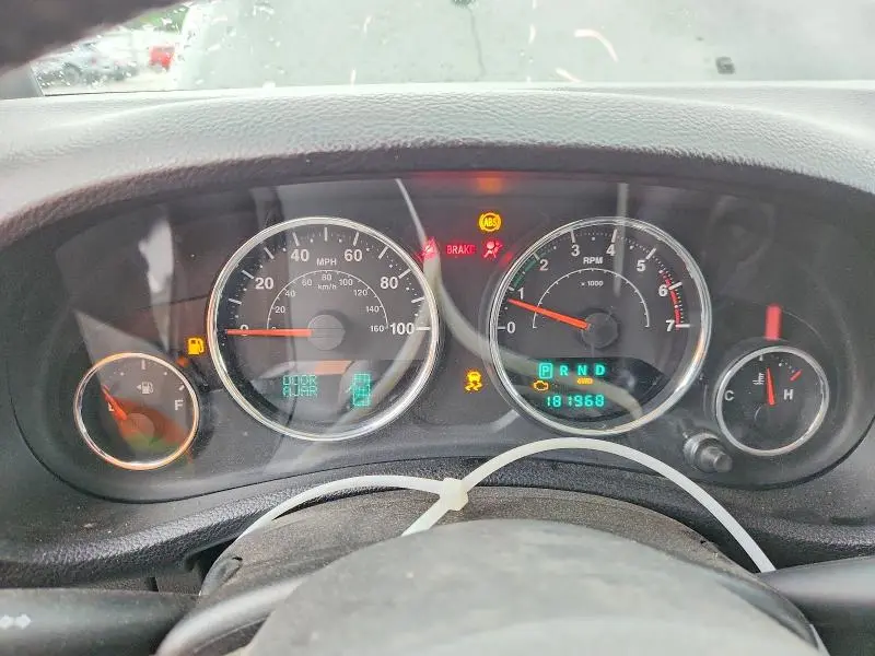2011 JEEP WRANGLER SAHARA  