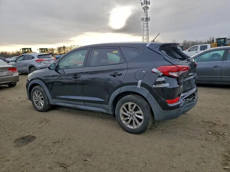 2018 HYUNDAI TUCSON SE  
