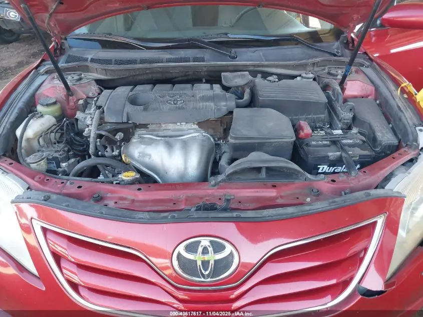 2011 TOYOTA CAMRY LE