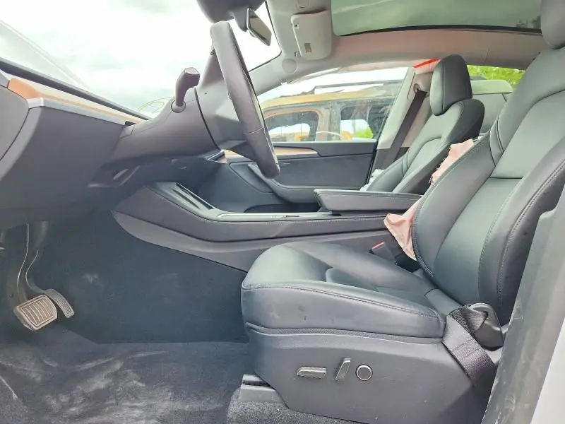 2025 TESLA MODEL Y   