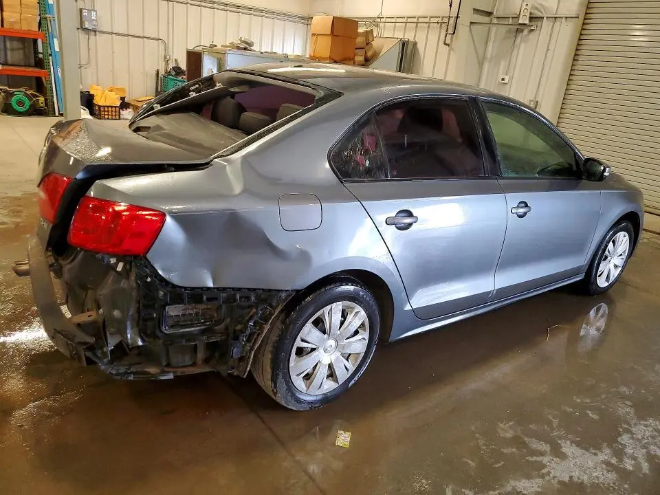 2012 VOLKSWAGEN JETTA SE  