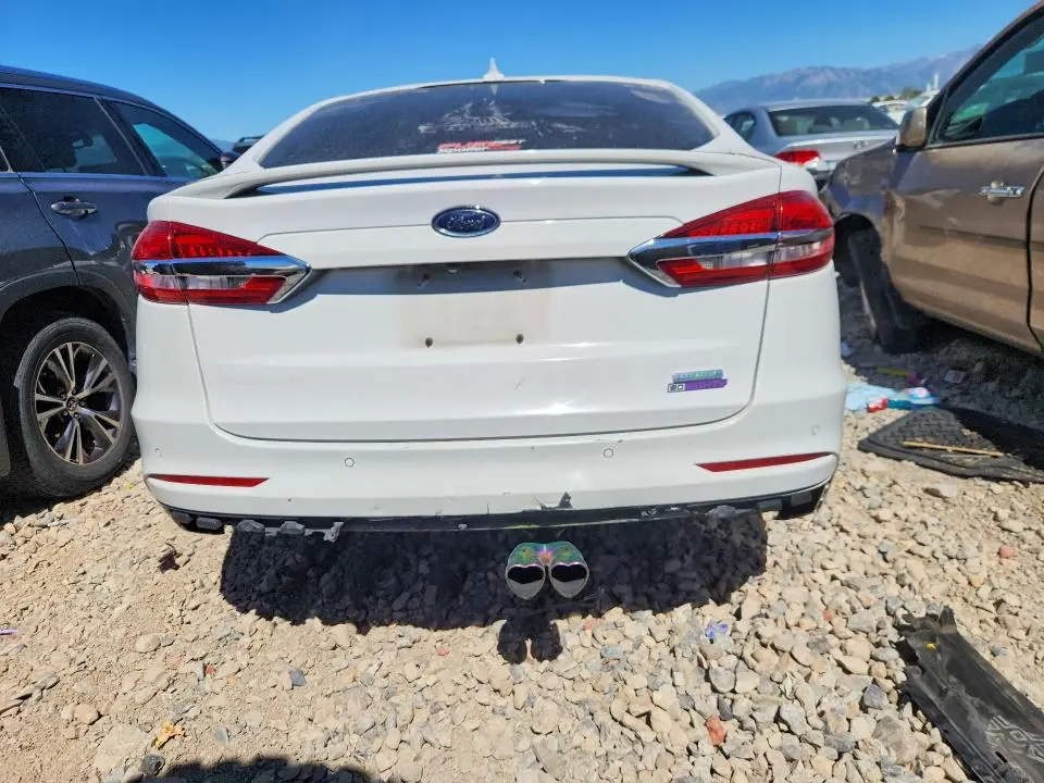 2020 FORD FUSION TITANIUM  