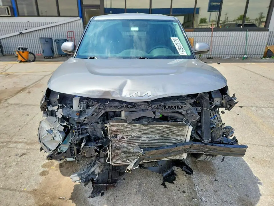 2022 KIA SOUL LX  